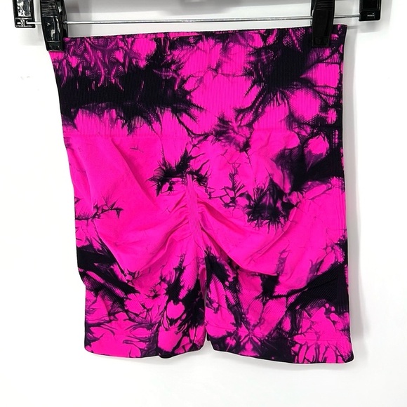 Unbranded NWOT booty scrunch shorts women’s small - Picture 3 of 4